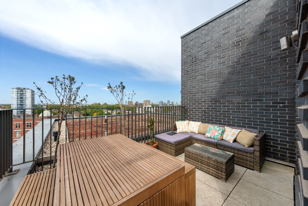 Property photo 1 of 14 094A6189