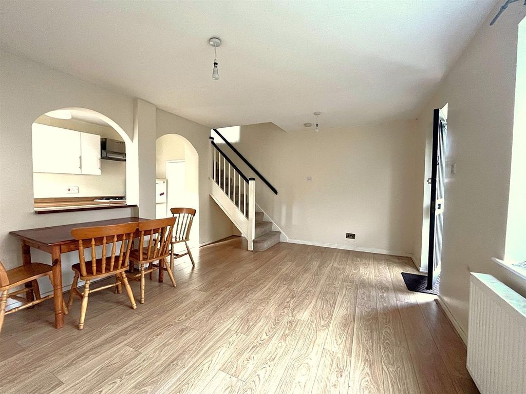 Property photo 3 of 9 A Thumbnail_Img_0898.Jpg