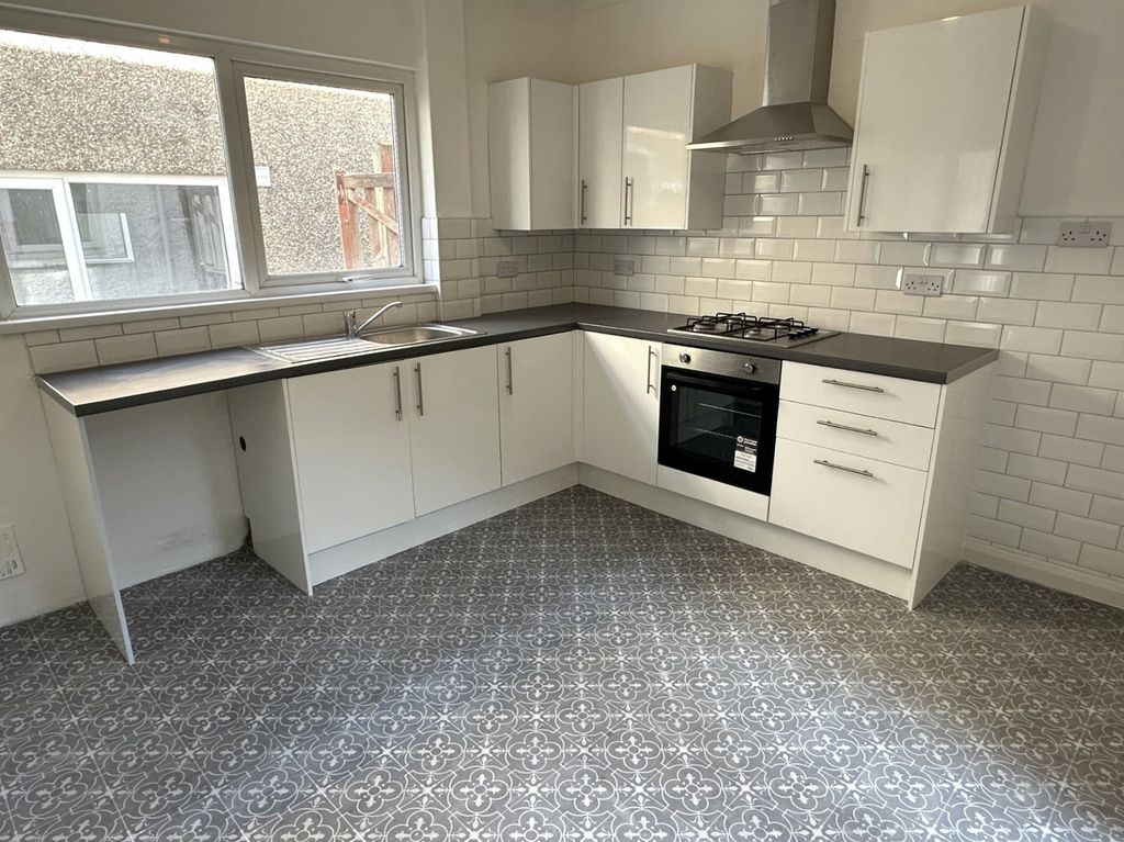 Property photo 3 of 11 Not Specified