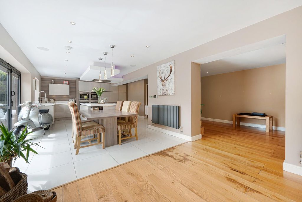 Additional image 11 of 6 bed property for saleMoorlands Court, Darwen BB3