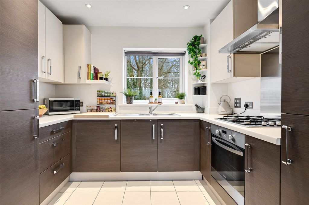 Property photo 2 of 15 Kitchen