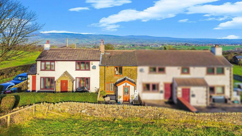 Property photo 1 of 26