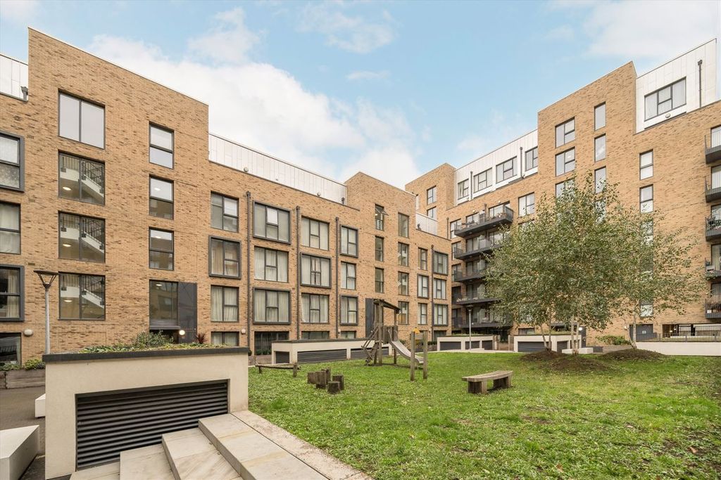 Property photo 2 of 15