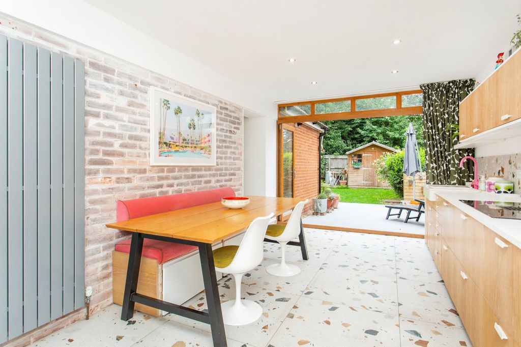 Property photo 2 of 19 Picture 2