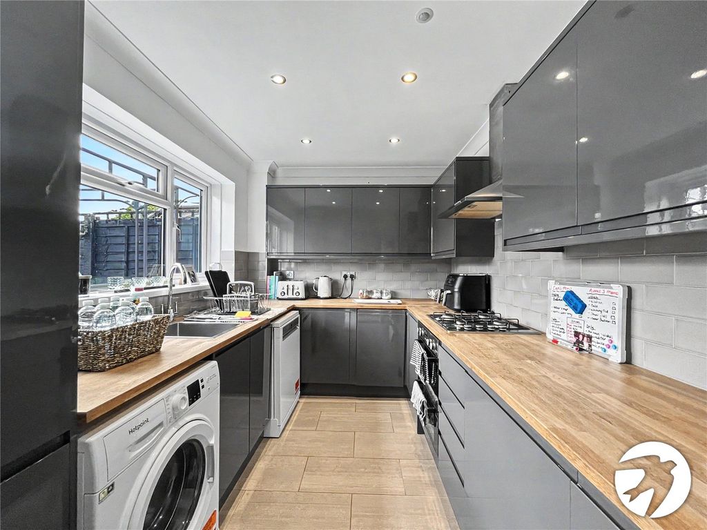 Property photo 3 of 12 Picture No. 09