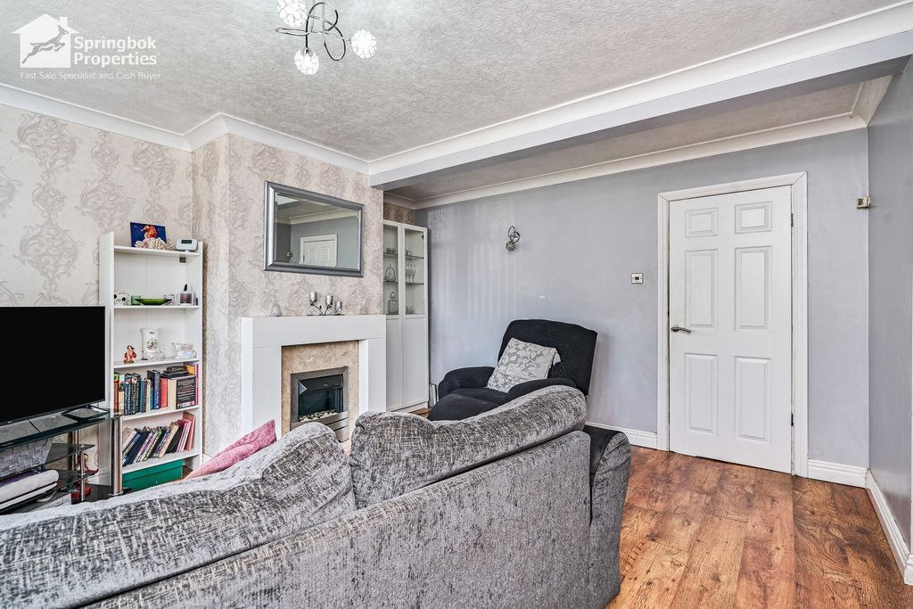 Property photo 3 of 18 Image 2