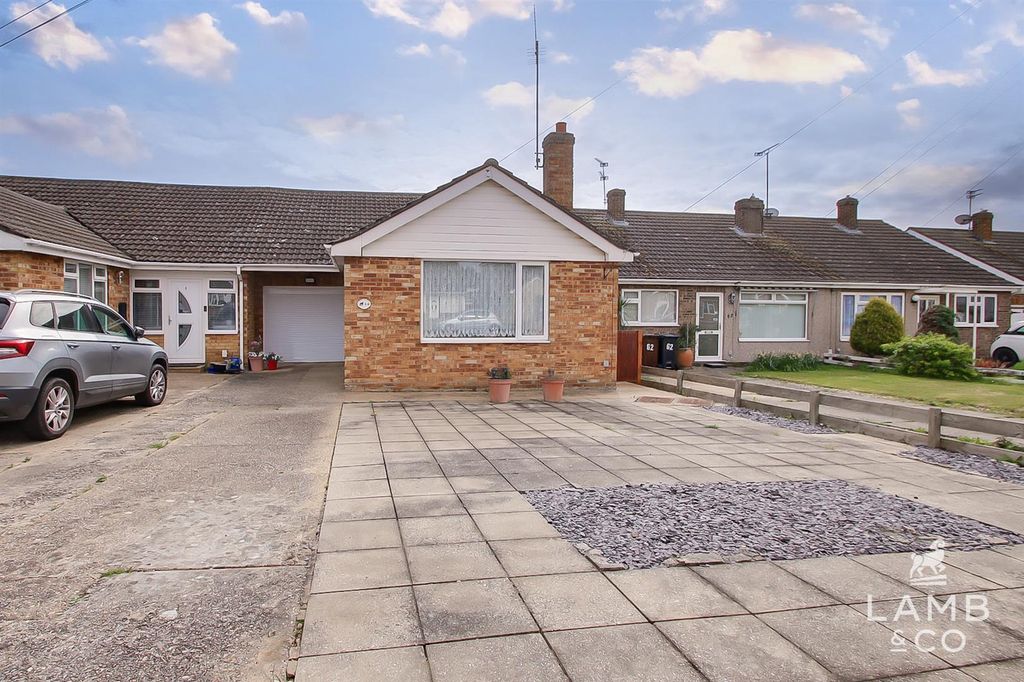 Property photo 1 of 10 Outside