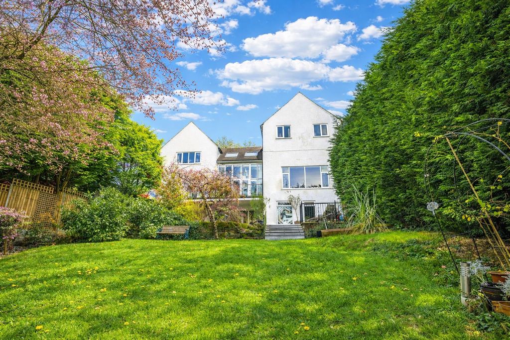 Property photo 1 of 51 Chatgpt Image Mar 24, 2026, 03_48_35 Pm.Png