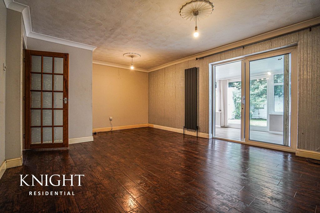 Property photo 2 of 24