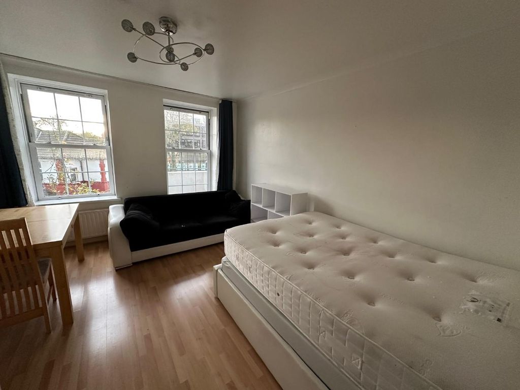 Property photo 3 of 13 3.Jpg