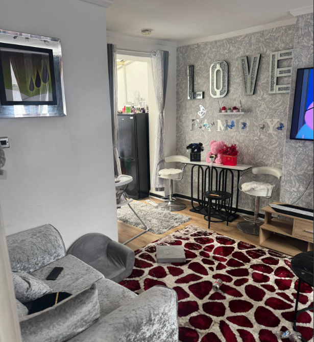 Property photo 3 of 24