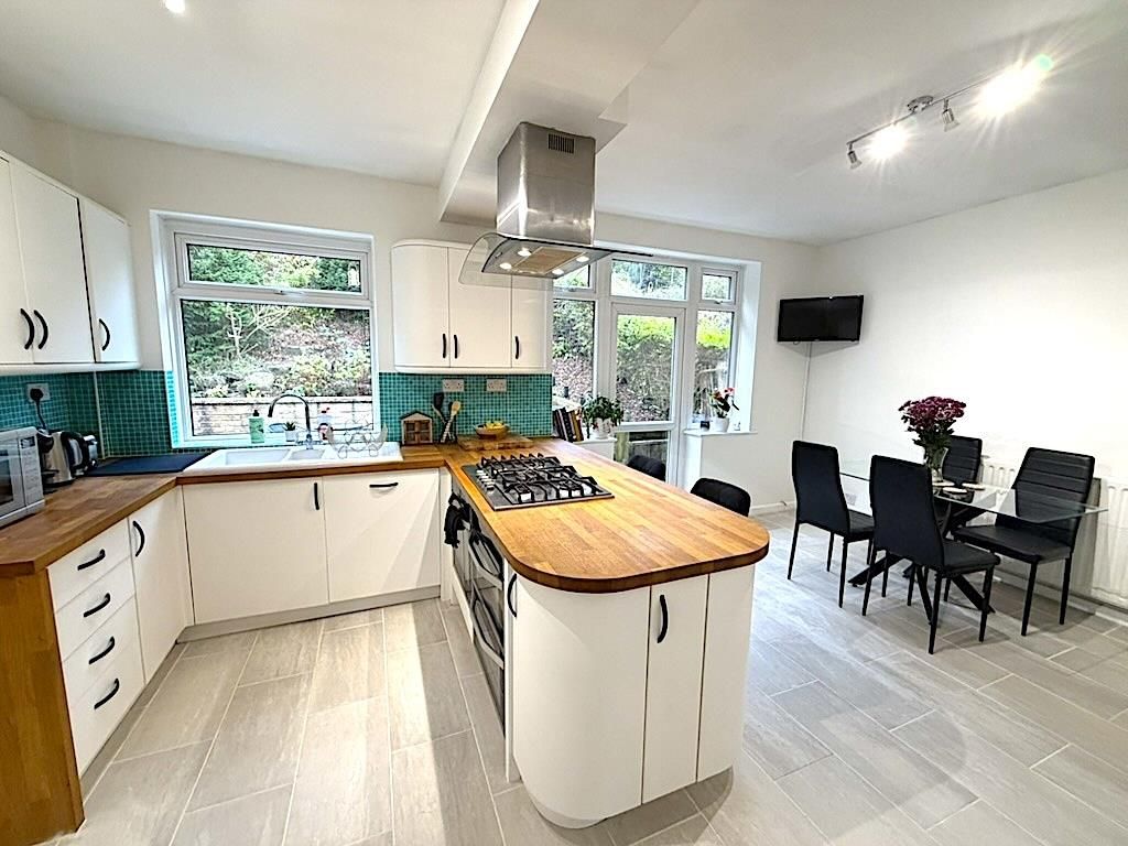 Property photo 2 of 19 Kitchen Diner 3.Jpg