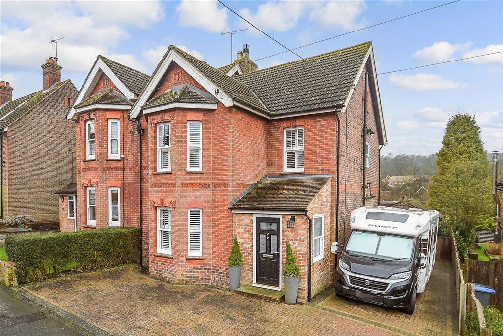 Property photo 1 of 17 External (Web)