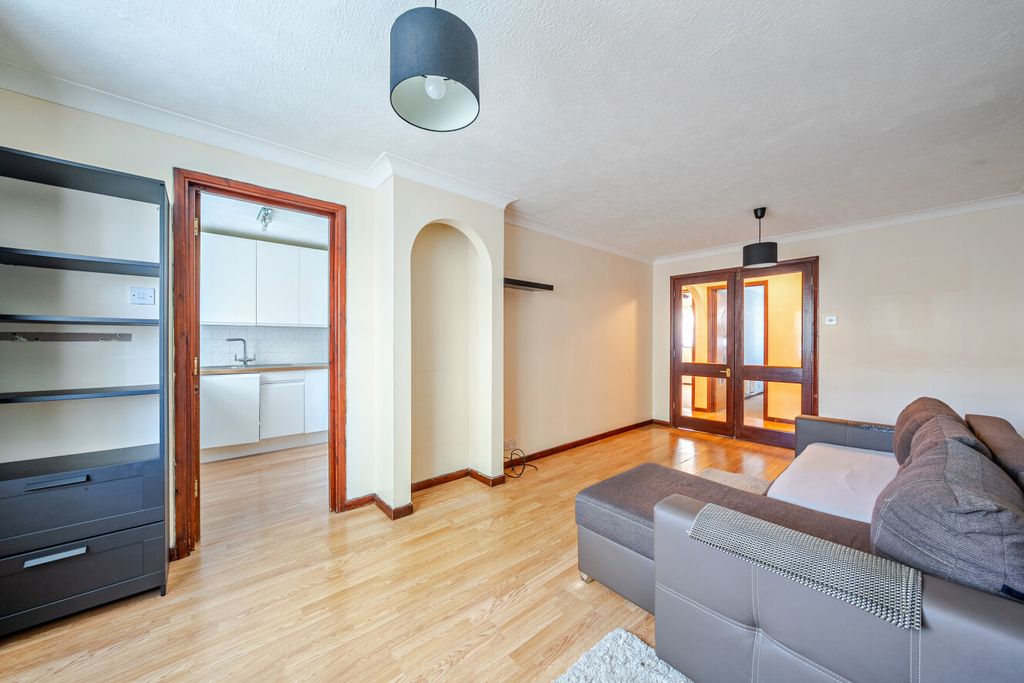 Property photo 1 of 14 1452642-12-69F0F6...