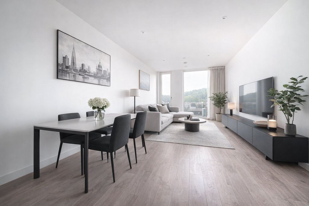 Property photo 3 of 7 Picture No. 02