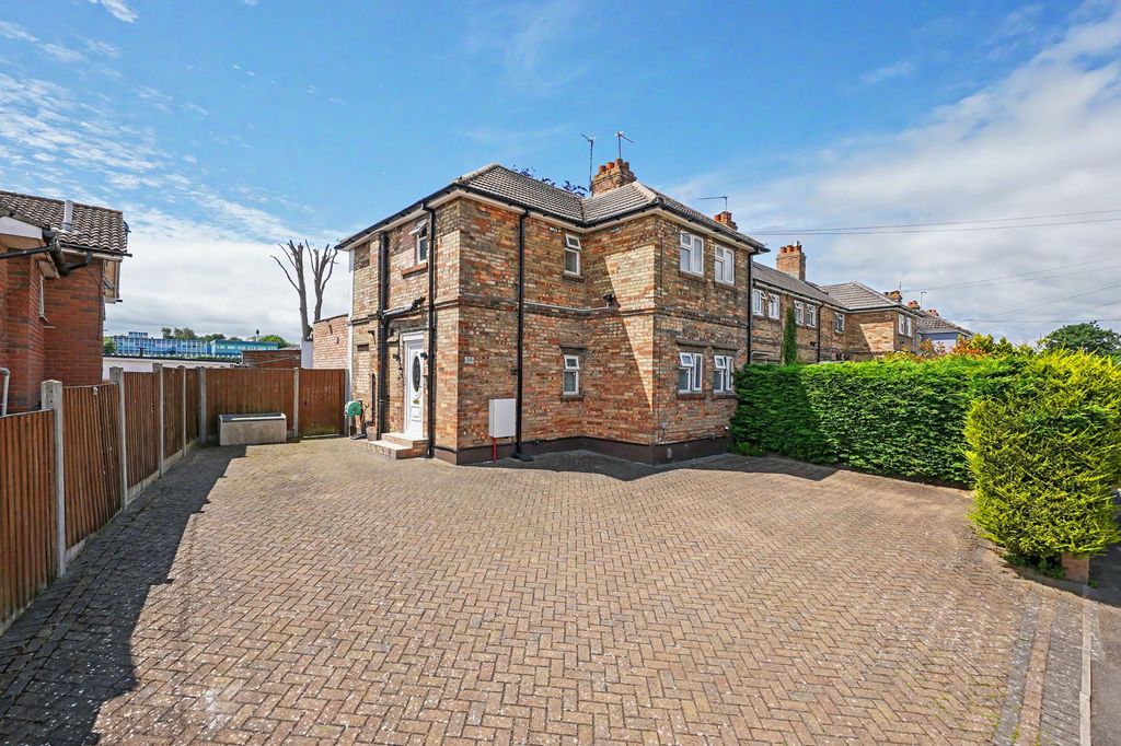 Property photo 1 of 16
