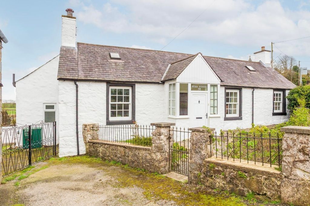 Property photo 1 of 40 Front View