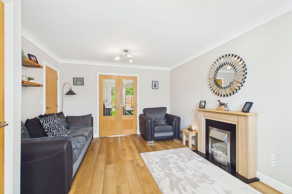 Property photo 3 of 24