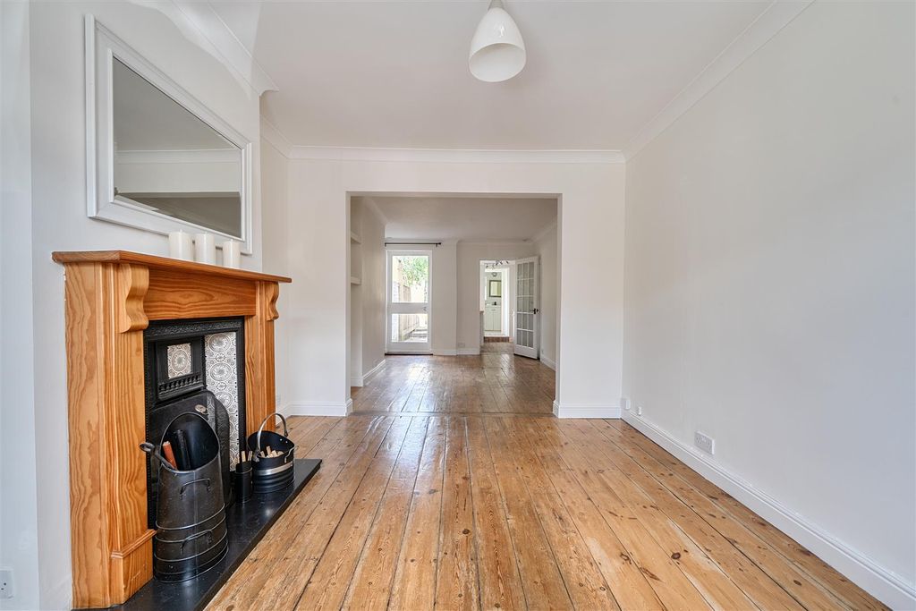 Property photo 2 of 20 1472603-16-6A27E87A92772.Jpg