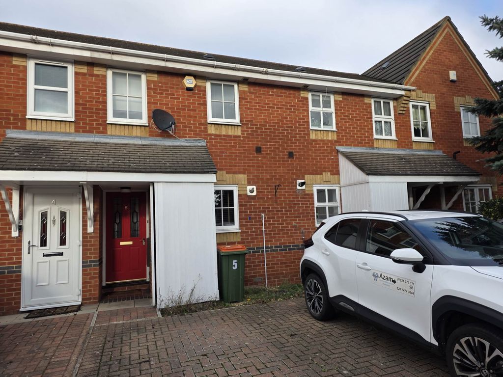 Property photo 1 of 6