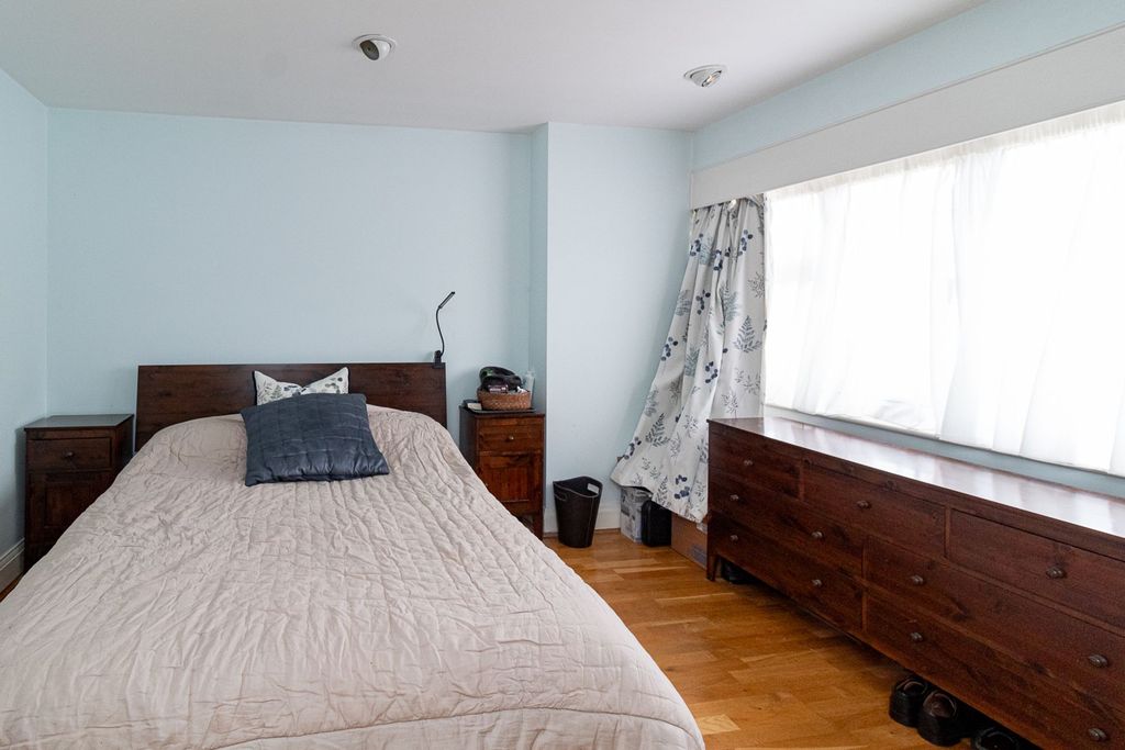 Additional image 14 of 7 bed detached house for salePenshurst Gardens, Edgware HA8