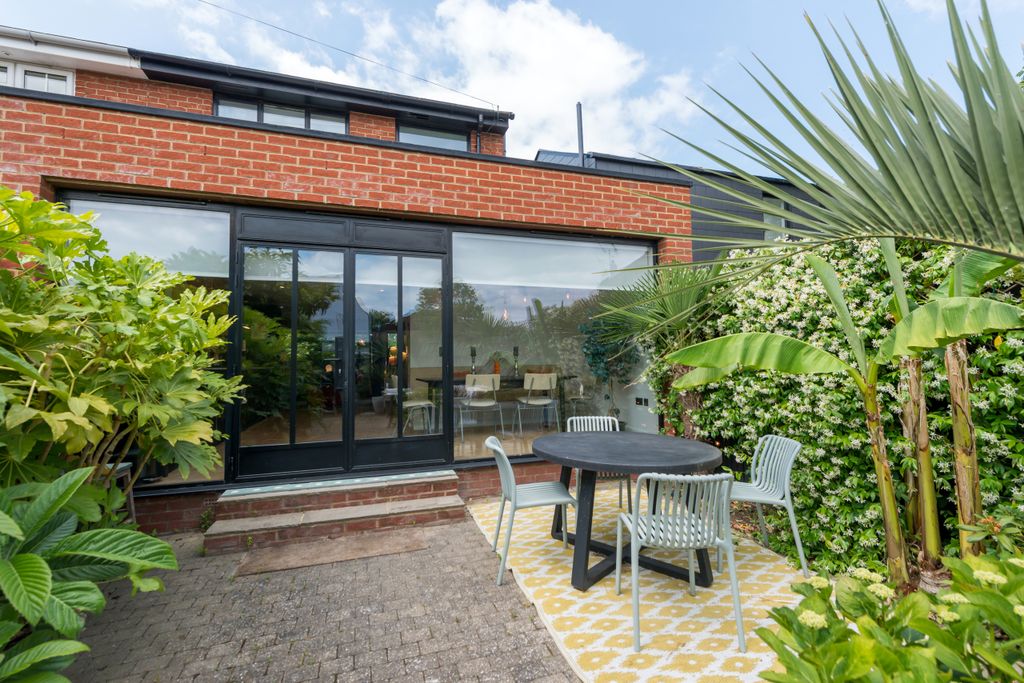 Property photo 1 of 19 5Salts-36