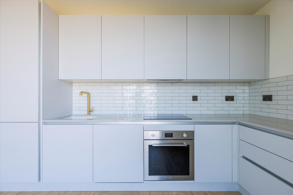 Property photo 2 of 26 Image