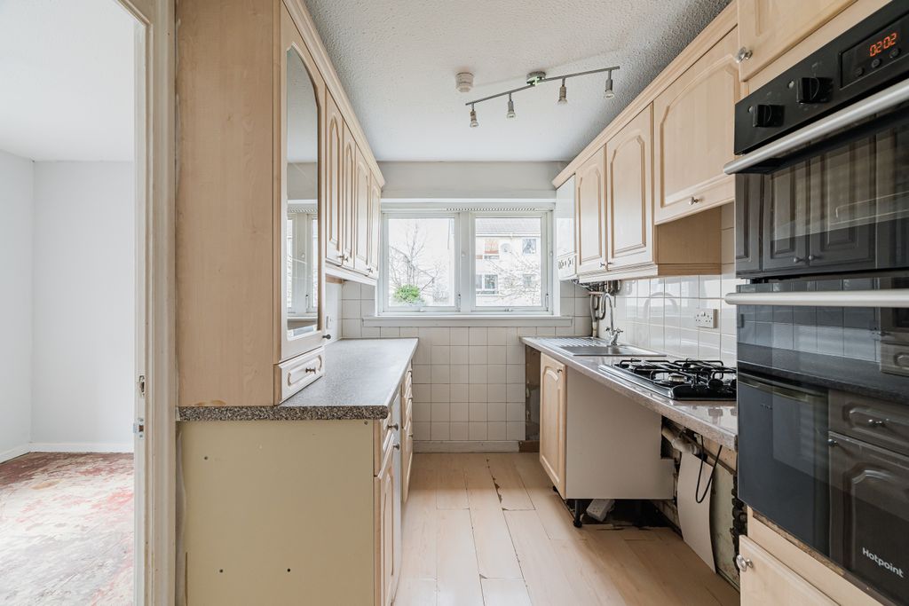 Property photo 3 of 16 Property Image 3