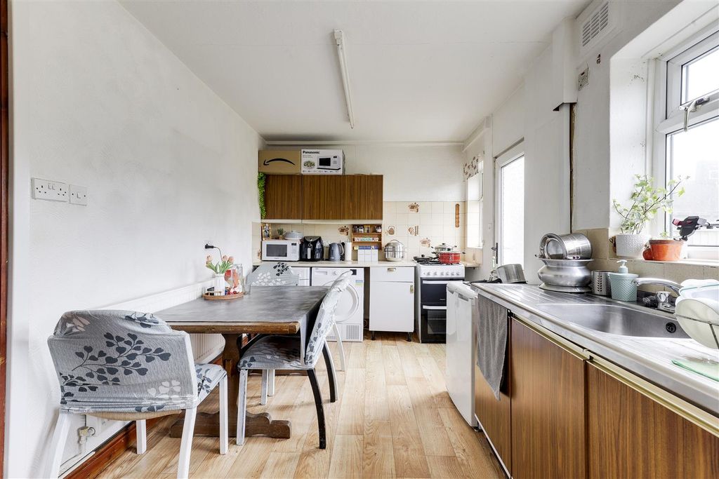 Property photo 3 of 12 1134.Jpg