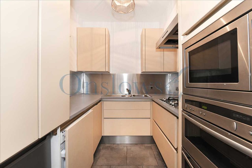 Property photo 2 of 15 Kitchen