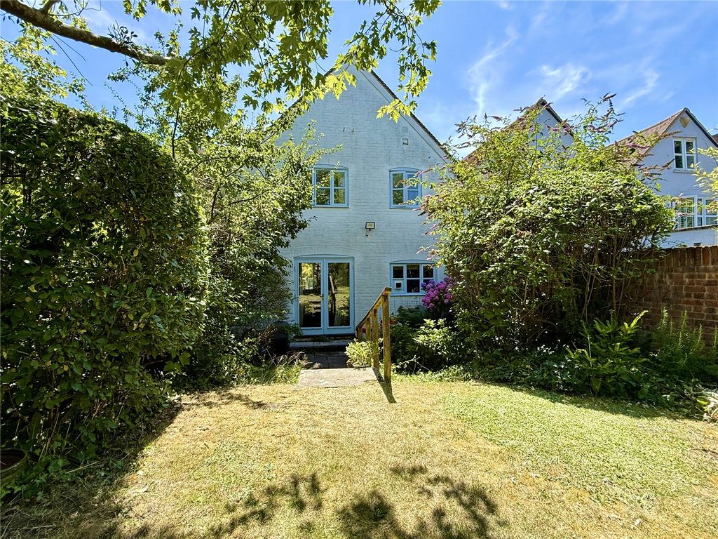 Property photo 2 of 14 Picture No. 33