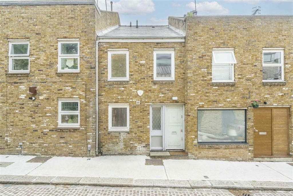 Property photo 1 of 7