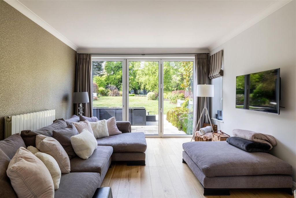 Additional image 15 of 5 bed detached house for saleRingley Park Avenue, Reigate RH2