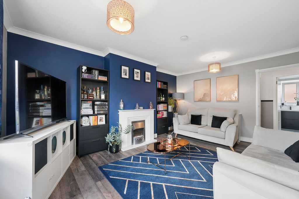 Property photo 3 of 22