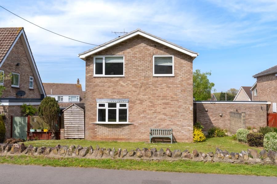 Property photo 1 of 18
