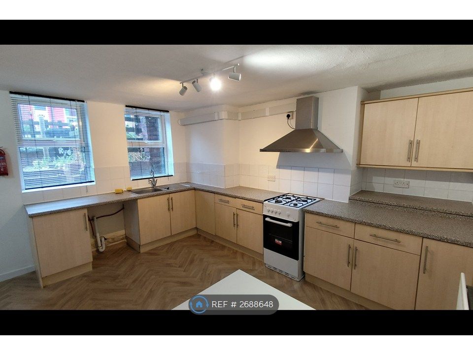 Property photo 3 of 11