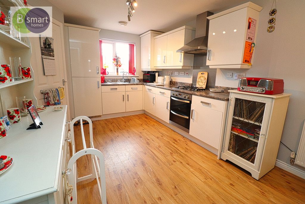 Property photo 2 of 17 Img_0458