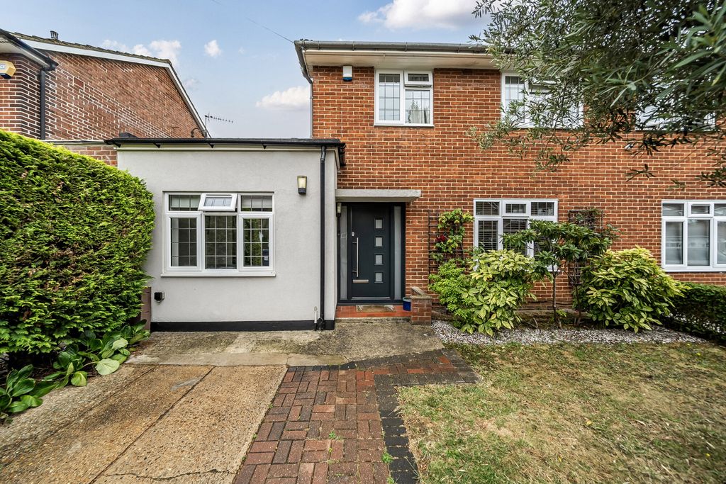 Property photo 1 of 23 1327445-2-6879382...