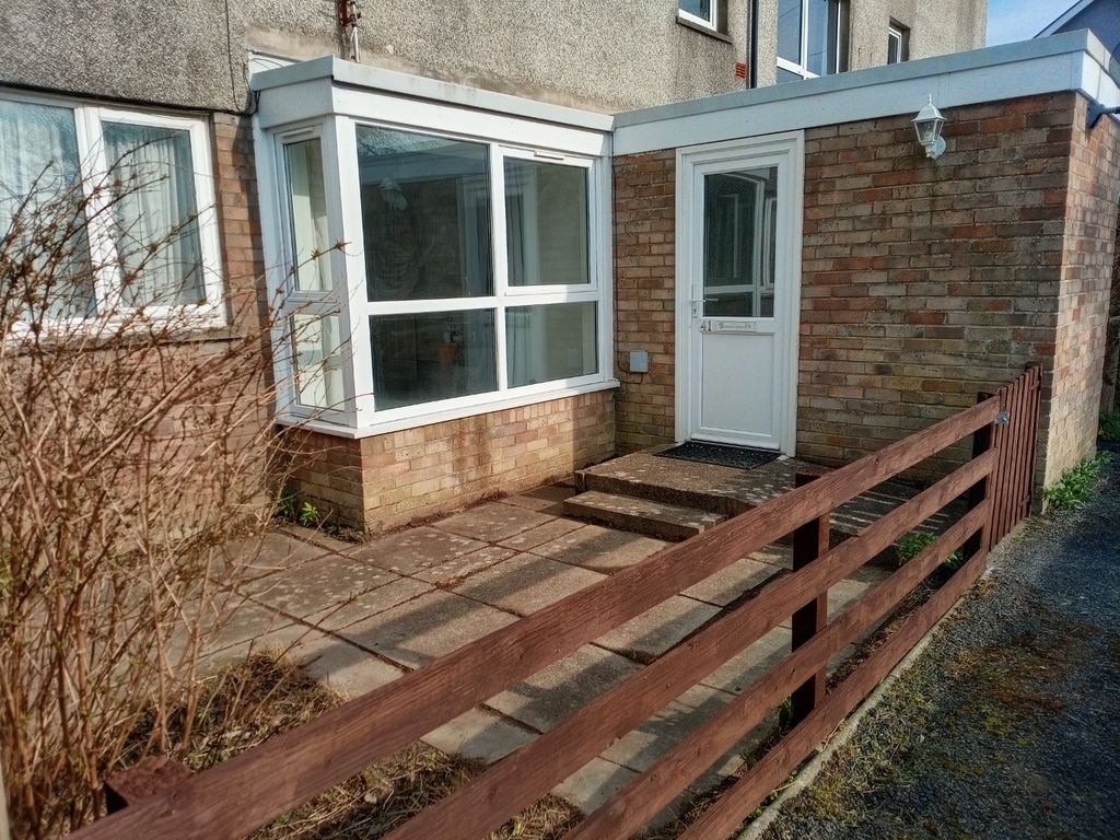 Property photo 3 of 8 1000020823