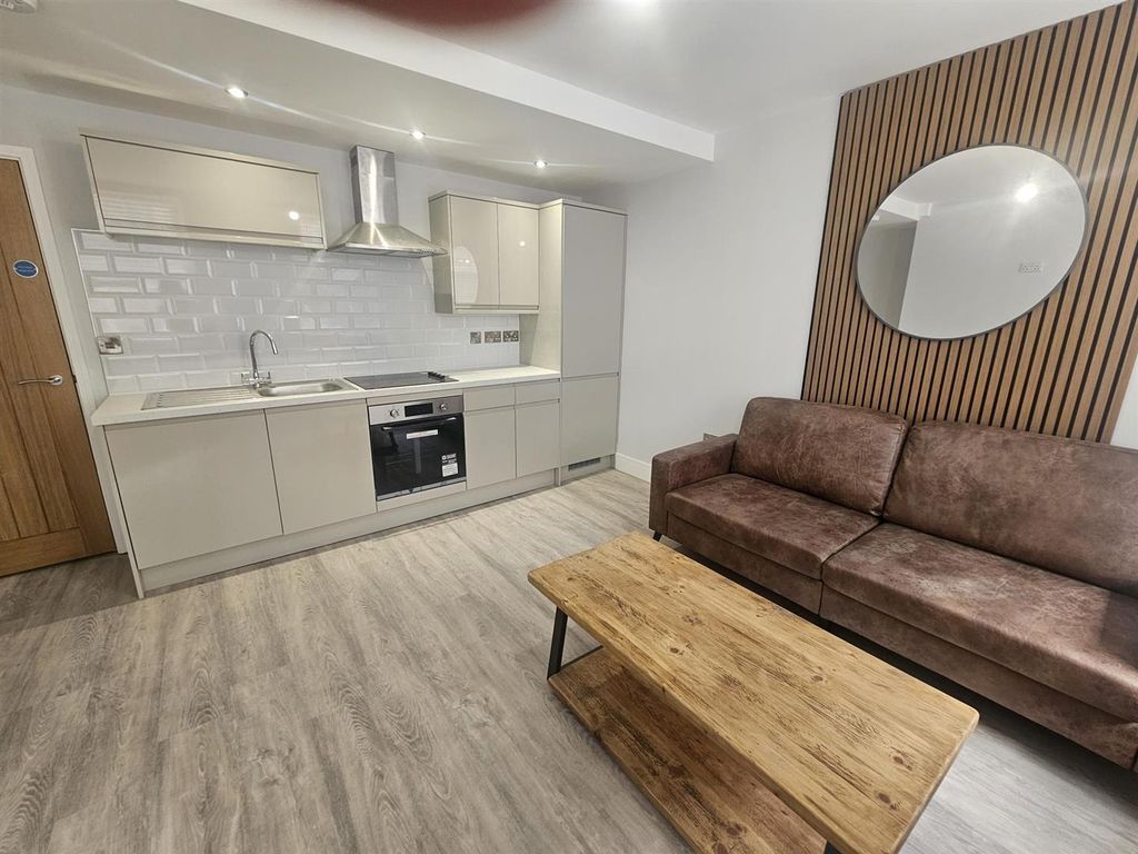 Property photo 2 of 10 Cfkzg1Brwuuewh9Vg1Df3Q.Jpg