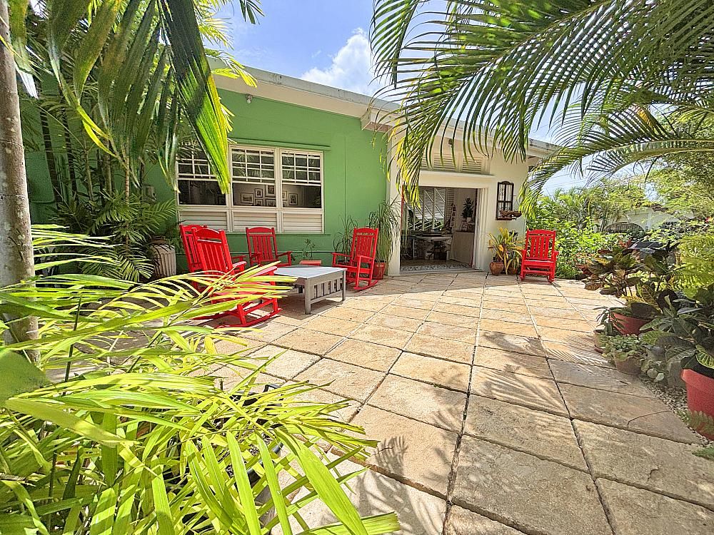 Property photo 2 of 36