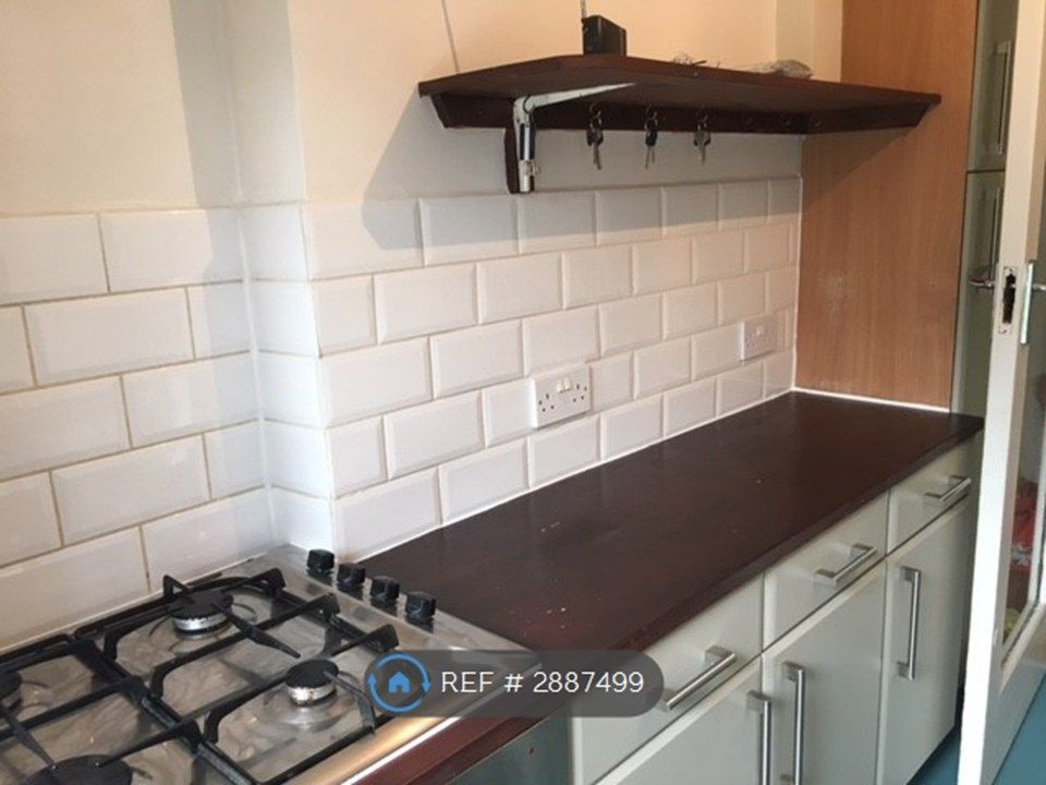 Property photo 2 of 3