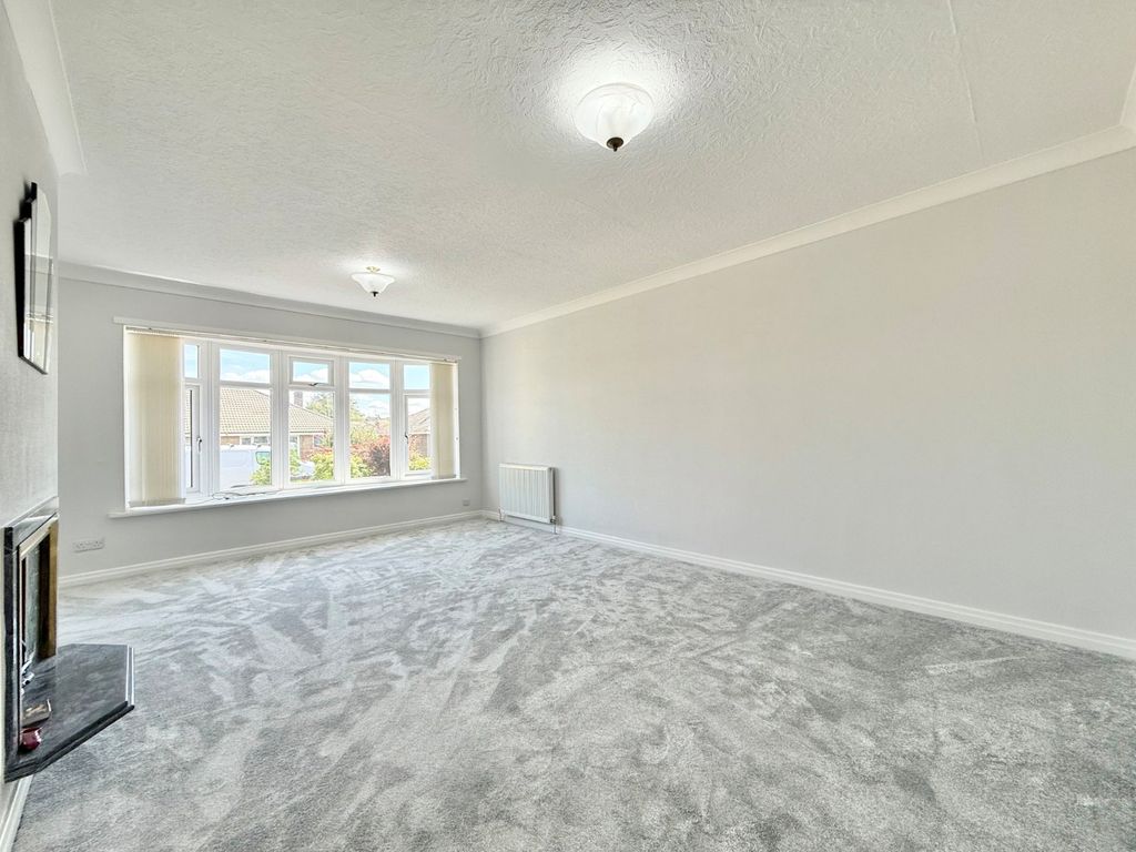 Property photo 2 of 12 Picture No. 04