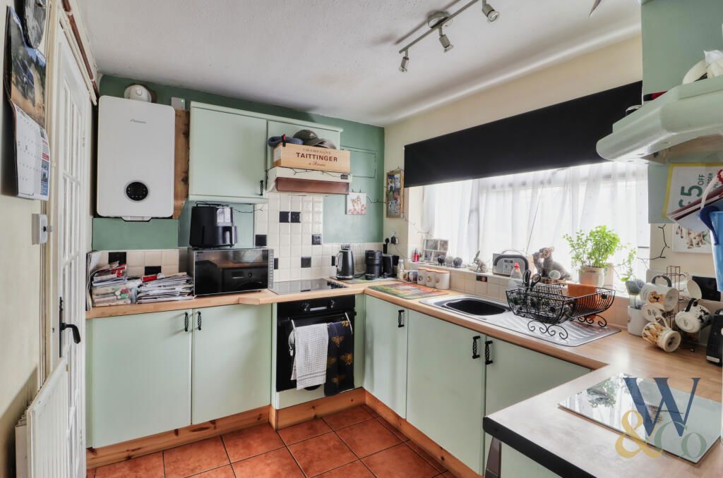 Property photo 2 of 13