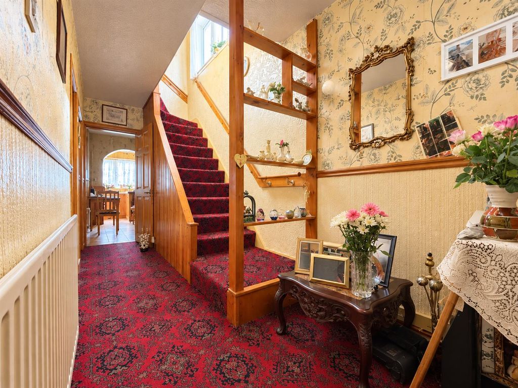 Property photo 2 of 20 Hallway Mr