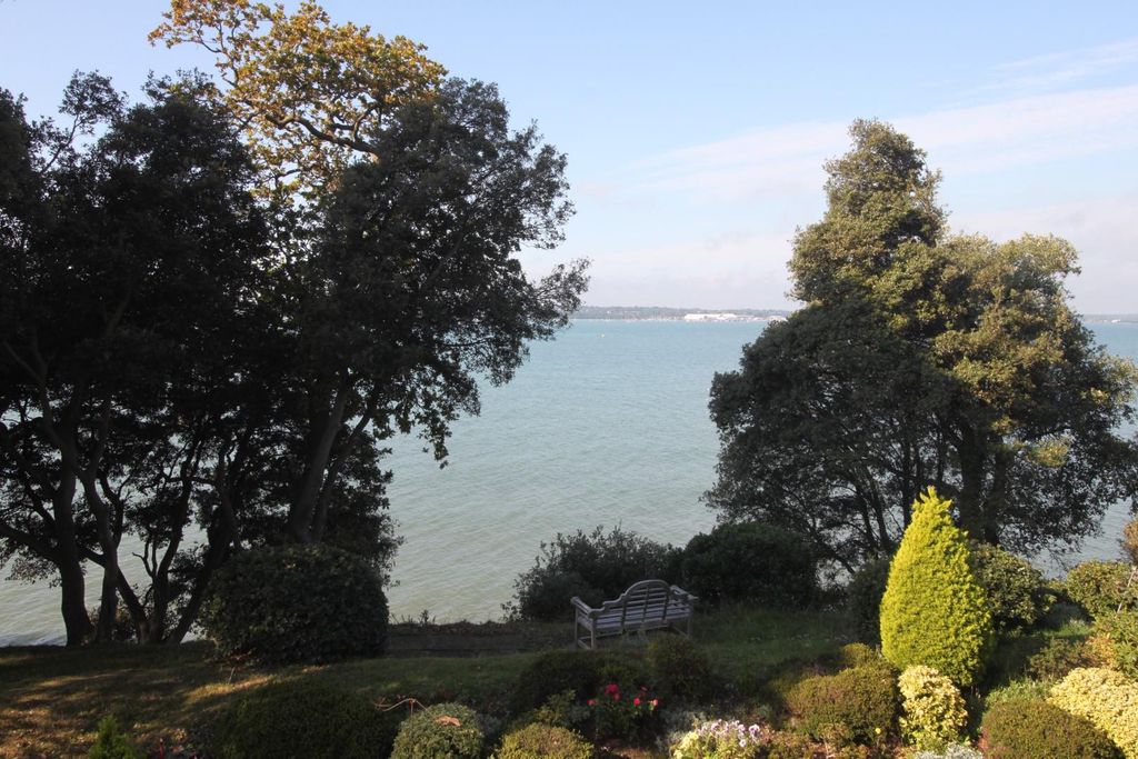 Property photo 2 of 11 Grounds.Jpg