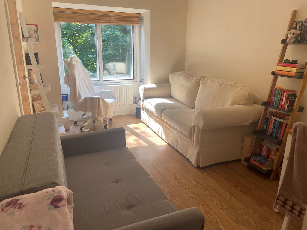 Property photo 3 of 4