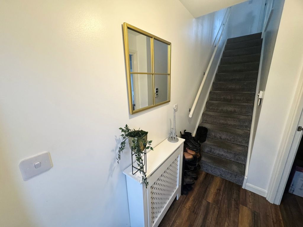 Property photo 2 of 15 B221941A-Cb6c-441B-B5A4-E0d45B38Ff0A