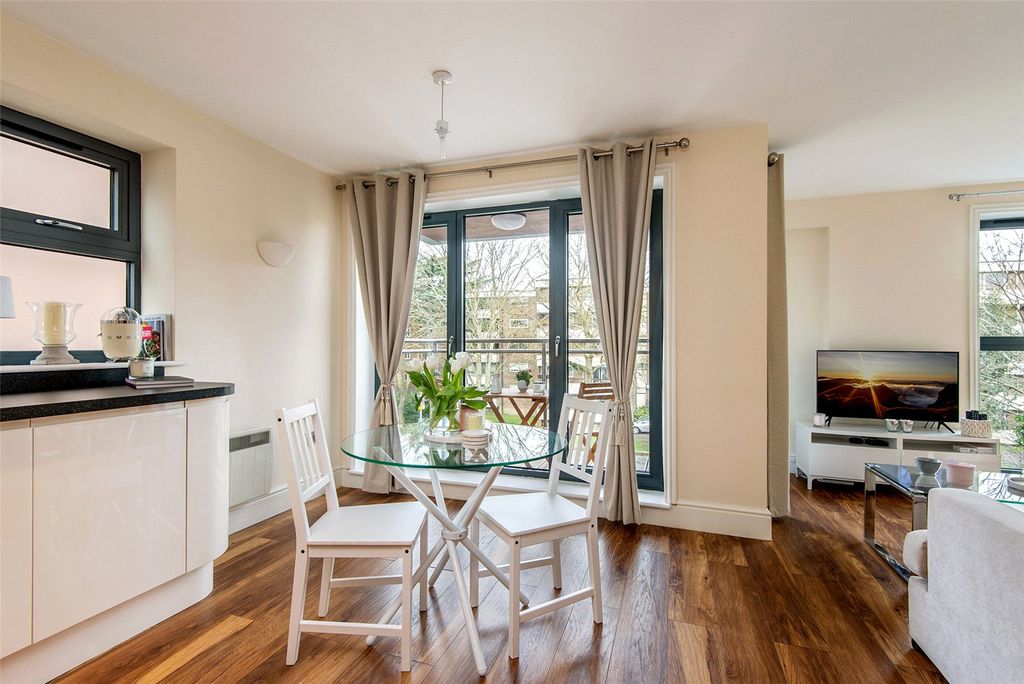 Property photo 2 of 9 Picture No. 03