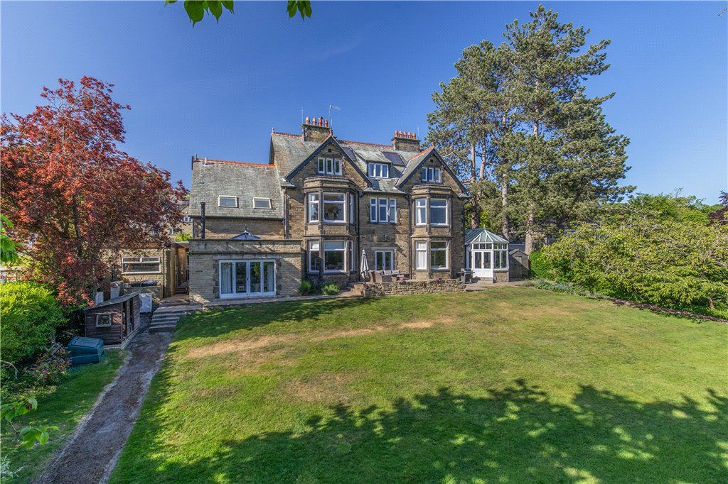 Property photo 1 of 21 Clifford House